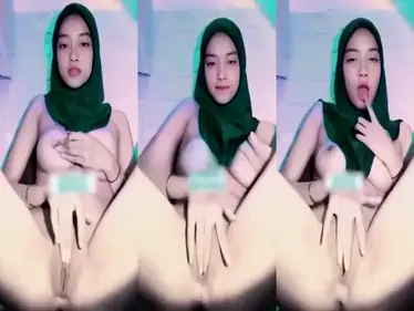 Bokep Jilbab Sarah Toket Jumbo Asyik Sendiri poster