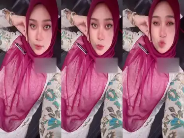Bu Guru Fira Jilbab Wikwik Di Kamar Kosan poster