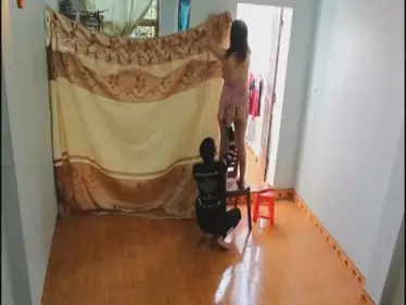 Đang dọn nhà mà cứ móc lồn poster