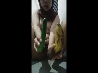 Timun Dan Pisang poster